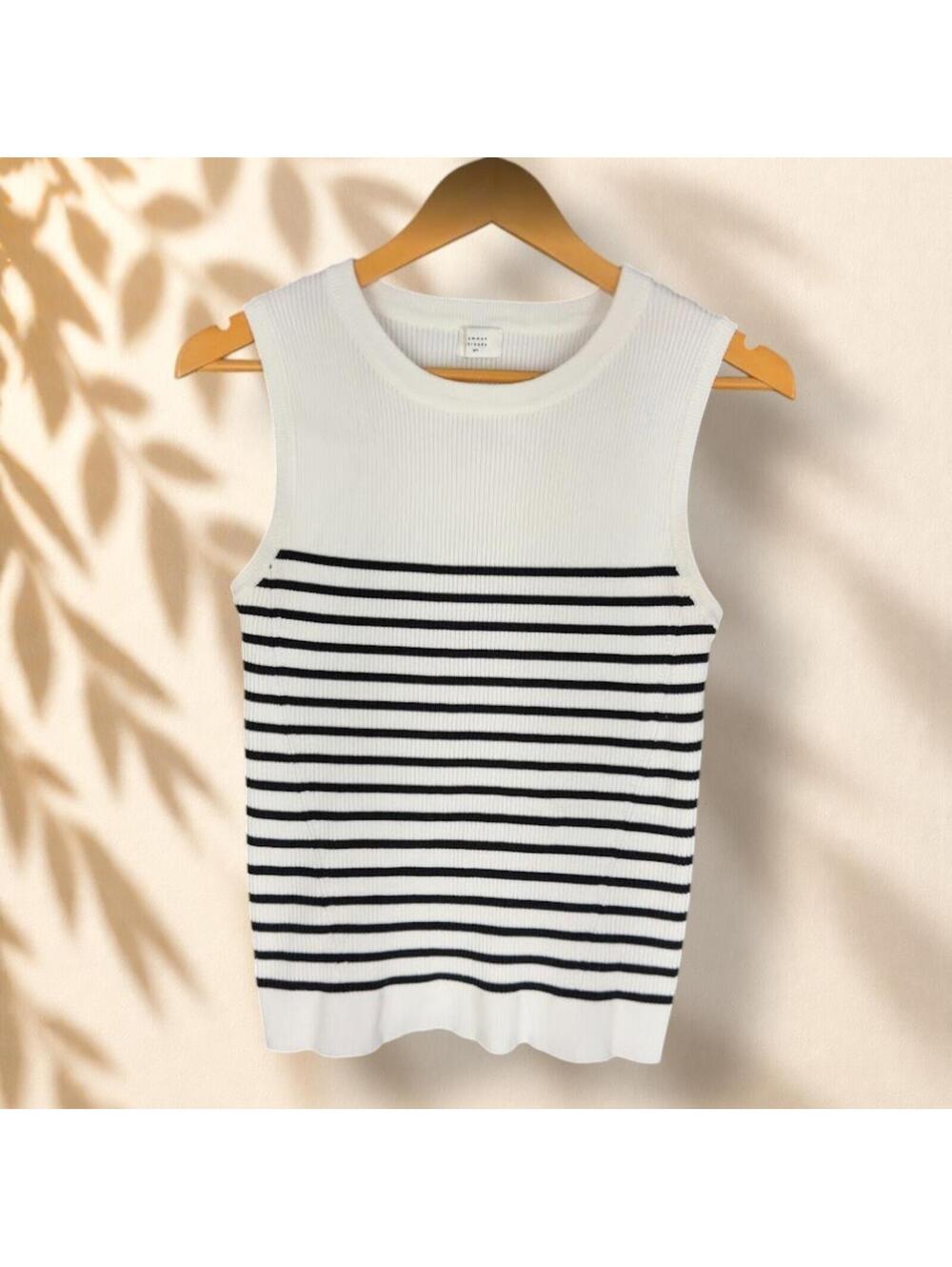 Common Threads Top Women PM Petite White Striped Ribbed Sleeveless Wide Strap